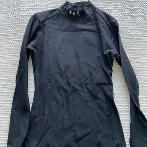 Under Armour Cold Gear Women's Black Long Sleeve Base Layer Top